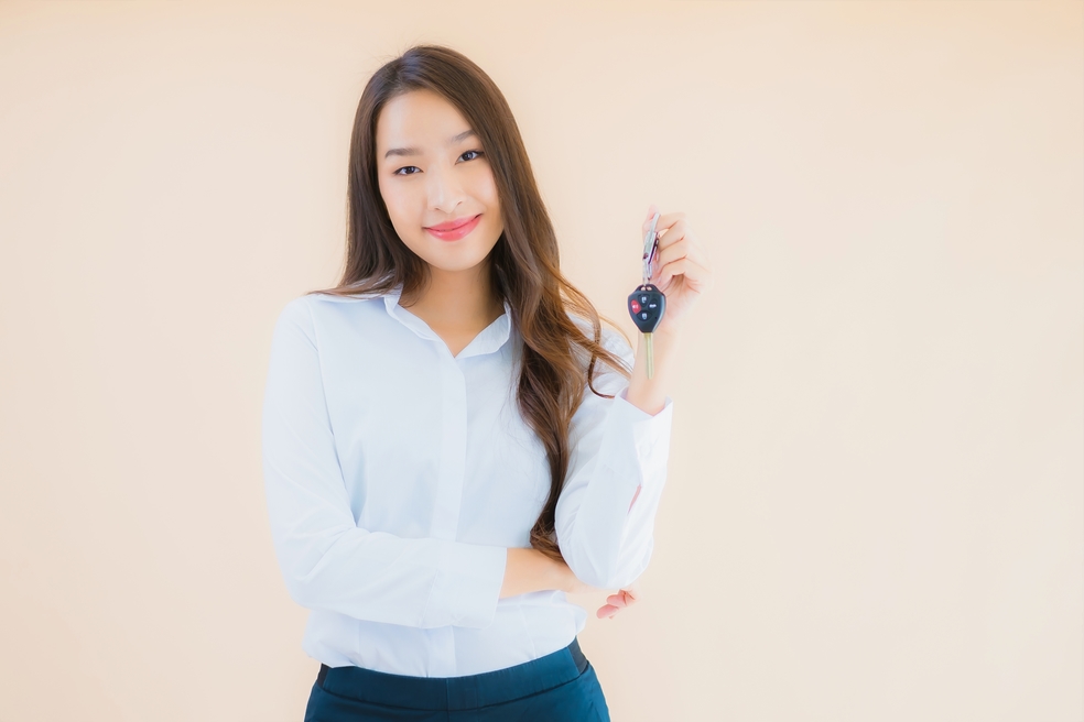 Kinh nghiệm mua bảo hiểm ô tô xe máy dành cho chị em
